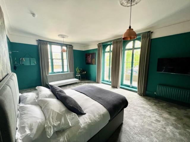 The Crown Rooms London Bagian luar foto