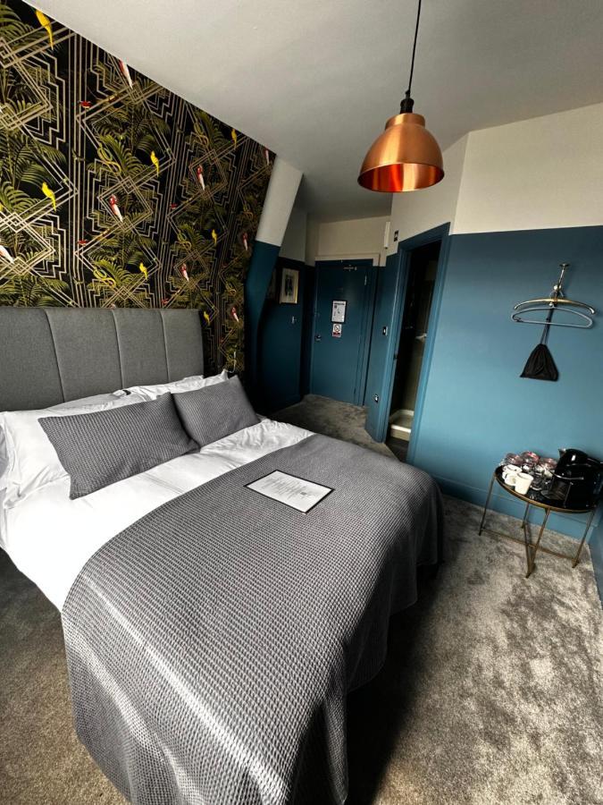 The Crown Rooms London Bagian luar foto