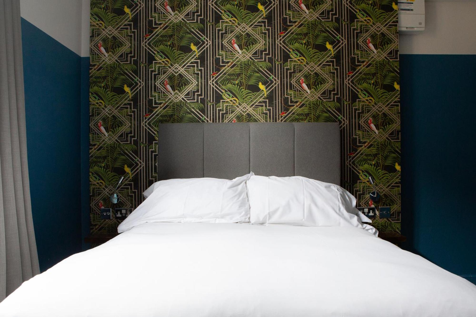 The Crown Rooms London Bagian luar foto